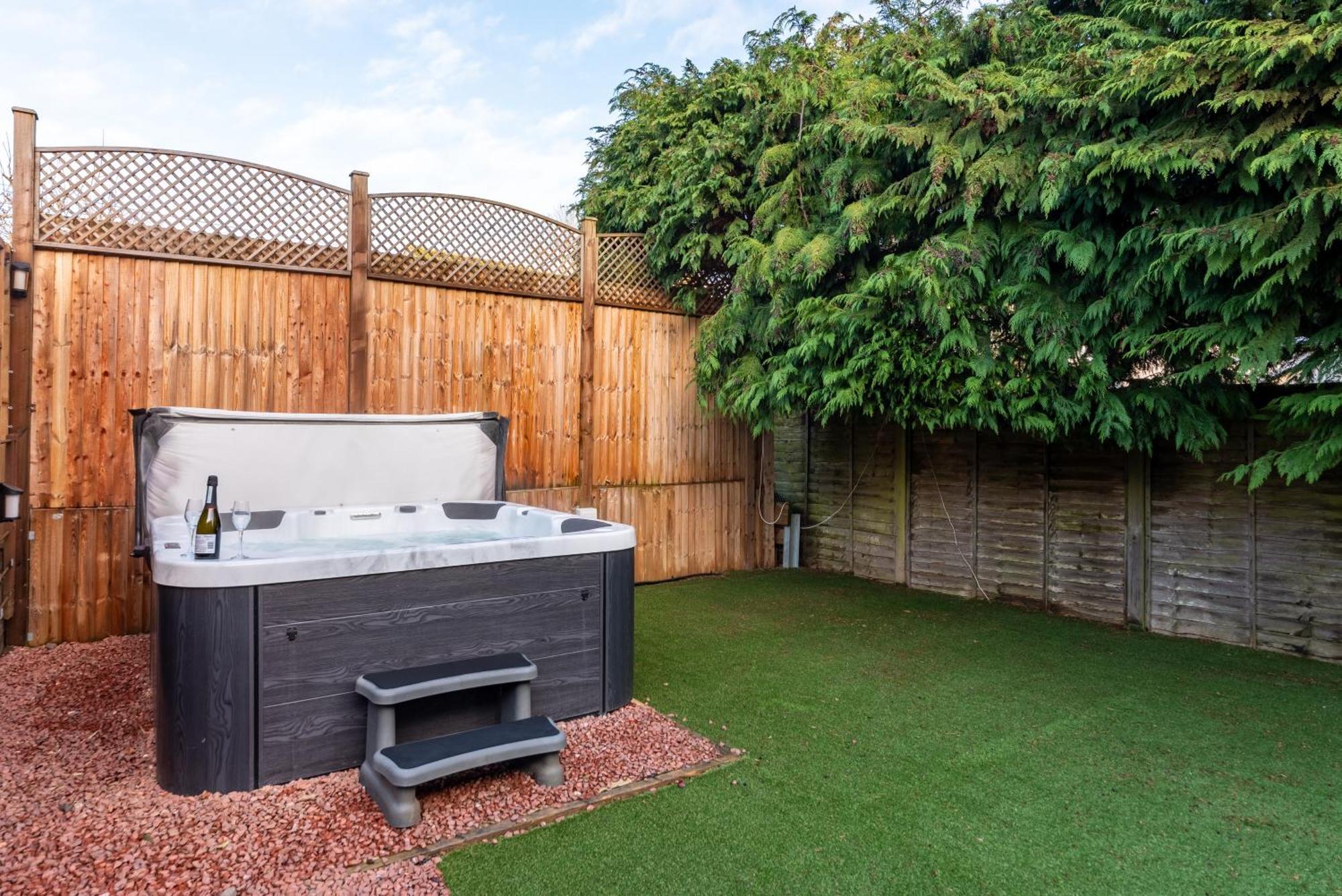 Cotswold Holiday Let With Hot Tub - The Old Garage Chipping Norton Buitenkant foto